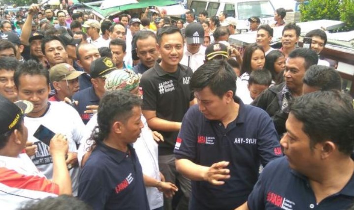 agus-yudhoyono-bantah-berikan-goody-bag-sembako-saat-sosialisasi-2